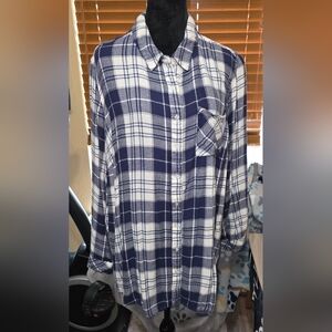 (D) Market & Spruce Navy and White Checkered Flannel Shirt